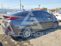 2020 Toyota PRIUS photo