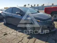 2020 Toyota PRIUS photo