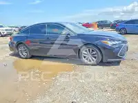 2020 Toyota AVALON photo
