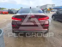 2020 KIA Optima photo