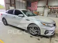 2020 KIA Optima photo