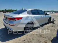 2020 KIA Optima photo