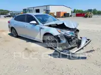 2020 KIA Optima photo
