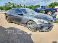 2020 KIA Optima photo