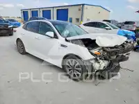2020 KIA Optima photo