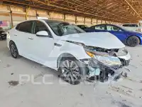 2020 KIA Optima photo