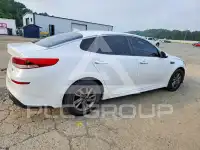 2020 KIA Optima photo