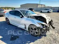 2020 KIA Stinger photo
