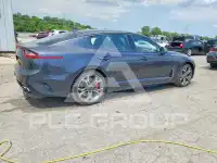 2020 KIA Stinger фото