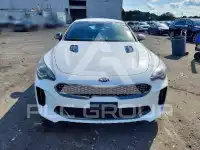 2020 KIA Stinger фото