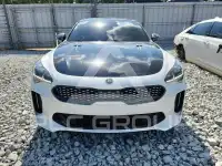 2020 KIA Stinger photo