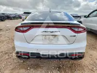 2020 KIA Stinger photo