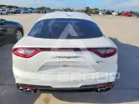 2020 KIA Stinger photo