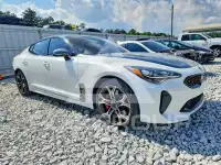 2020 KIA Stinger photo