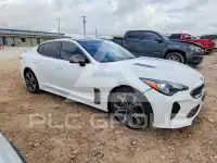 2020 KIA Stinger photo