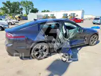 2020 KIA Stinger фото