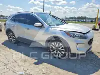 2020 Ford ESCAPE photo