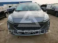 2020 Ford ESCAPE photo