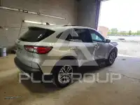 2020 Ford ESCAPE photo