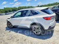 2020 Ford ESCAPE photo