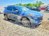 2020 Ford ESCAPE photo
