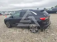 2020 Ford ESCAPE photo