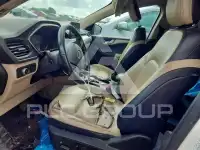 2020 Ford ESCAPE photo