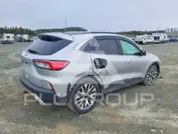 2020 Ford ESCAPE photo