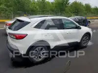2020 Ford ESCAPE photo