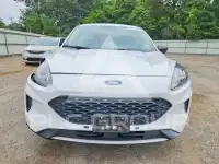 2020 Ford ESCAPE photo