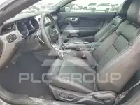 2020 Ford MUSTANG photo