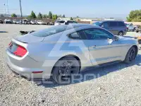 2020 Ford MUSTANG фото