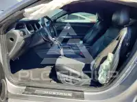 2020 Ford MUSTANG photo