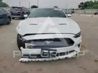 2020 Ford MUSTANG photo