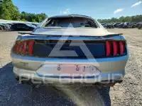 2020 Ford MUSTANG photo