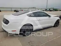 2020 Ford MUSTANG photo