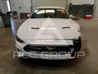 2020 Ford MUSTANG photo