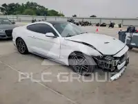 2020 Ford MUSTANG photo