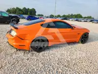 2020 Ford MUSTANG фото