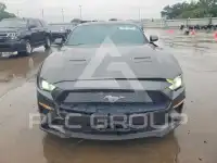 2020 Ford MUSTANG photo
