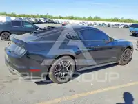 2020 Ford MUSTANG photo