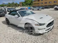 2020 Ford MUSTANG фото