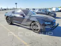 2020 Ford MUSTANG photo