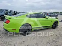 2020 Ford MUSTANG photo