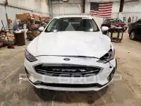 2020 Ford FUSION фото