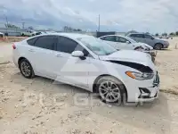 2020 Ford FUSION photo