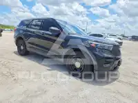 2020 Ford EXPLORER photo