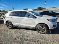 2020 Ford EDGE photo