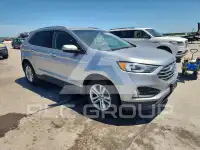 2020 Ford EDGE photo