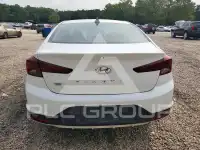 2020 Hyundai Elantra photo